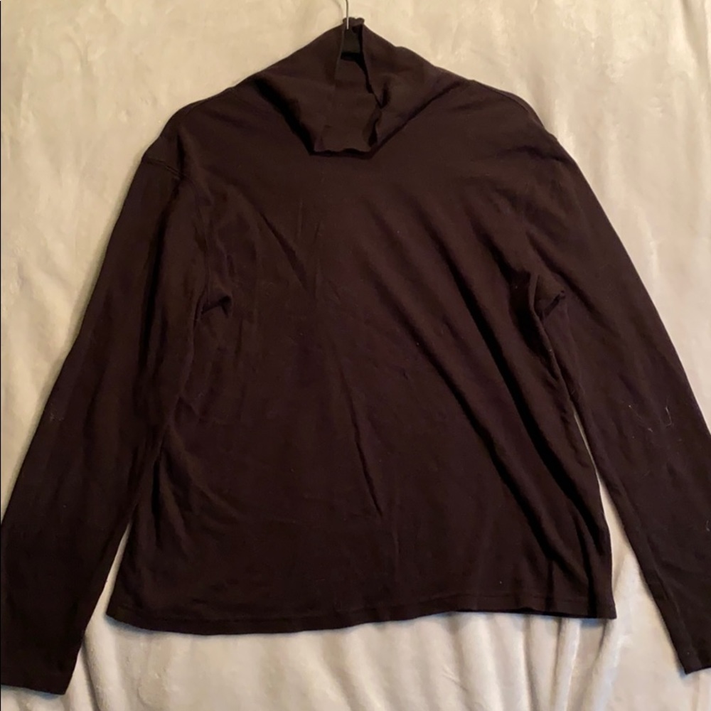 Long sleeved turtle neck